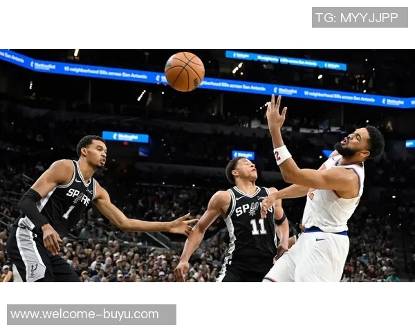 文班赛后泪洒赛场深情告白：对不起我失去了亲人心痛难忍